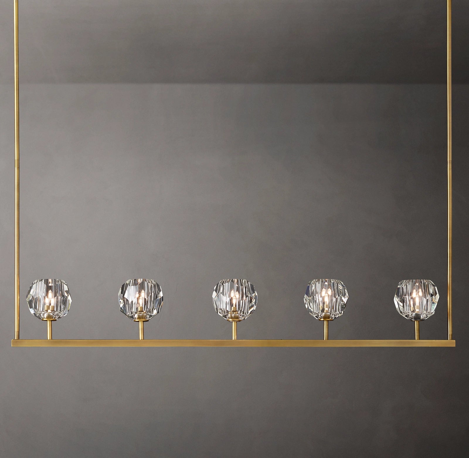 WOMO Crystal Linear Chandelier – Boule