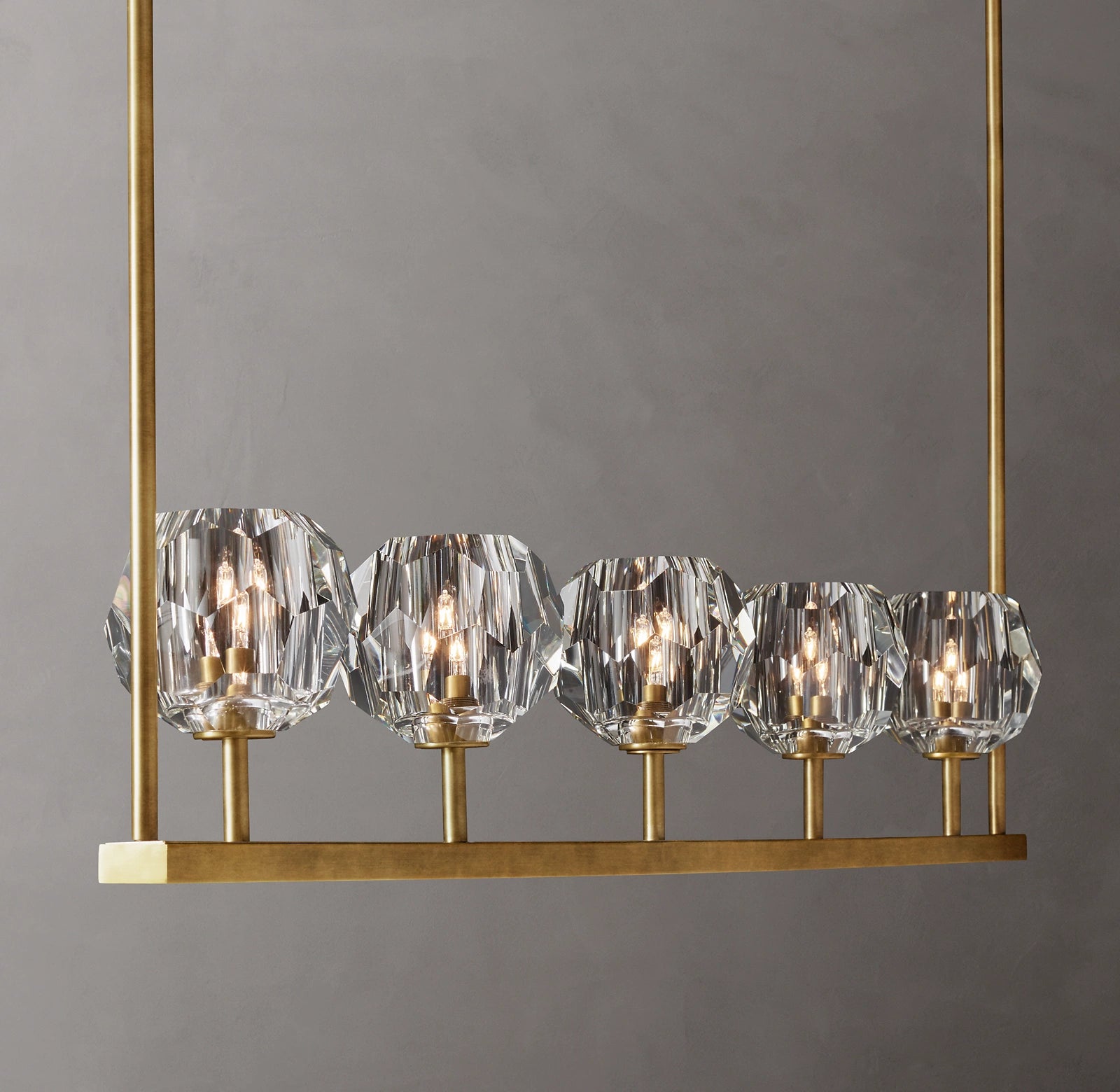 WOMO Crystal Linear Chandelier – Boule
