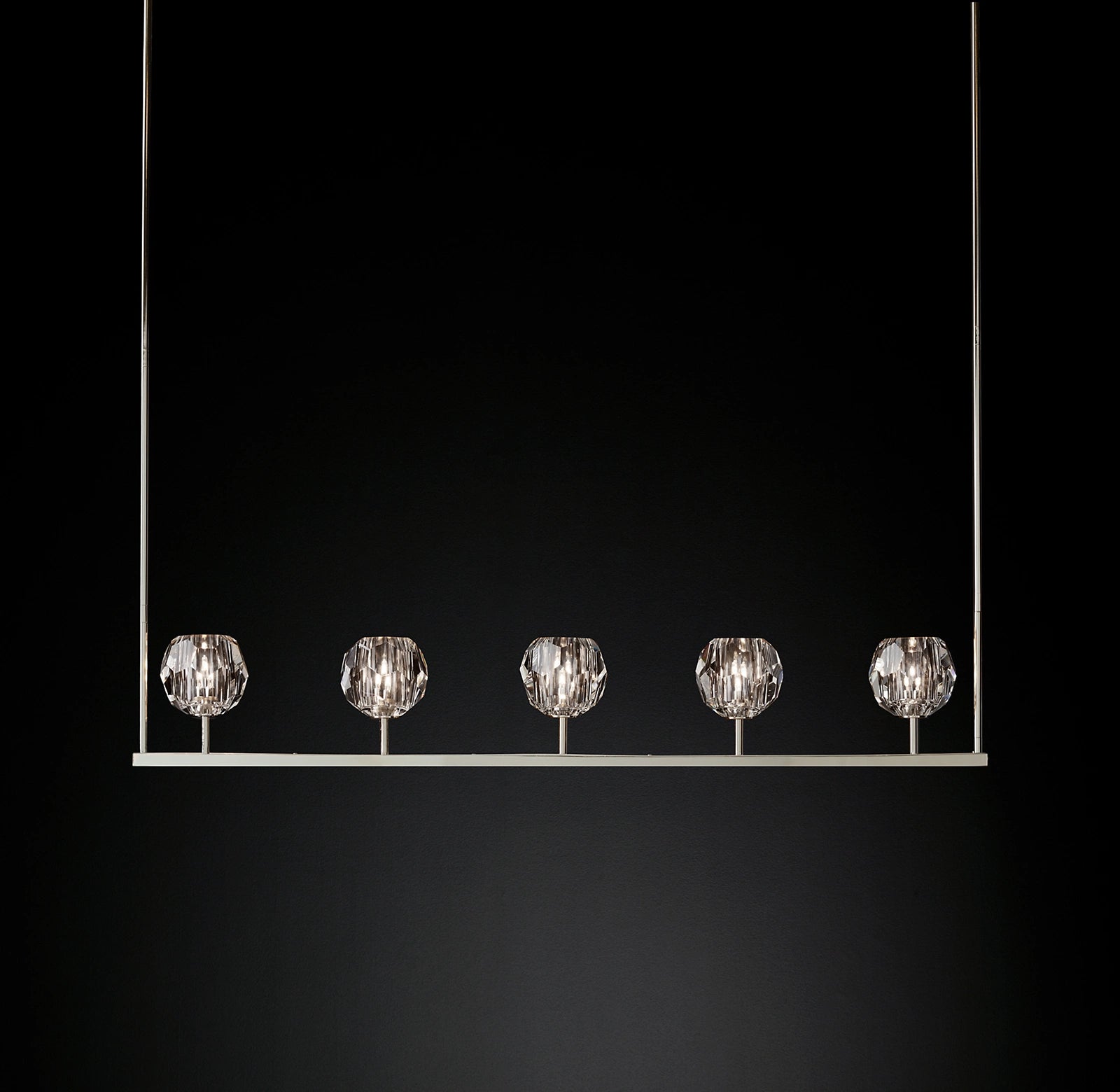 WOMO Crystal Linear Chandelier – Boule